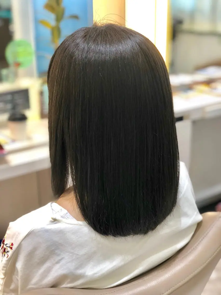 ミディアム カラー パーマ 髪質改善 縮毛矯正 ストレートパーマ 安井 昴 💫ブリーチ縮毛矯正のヘアスタイル