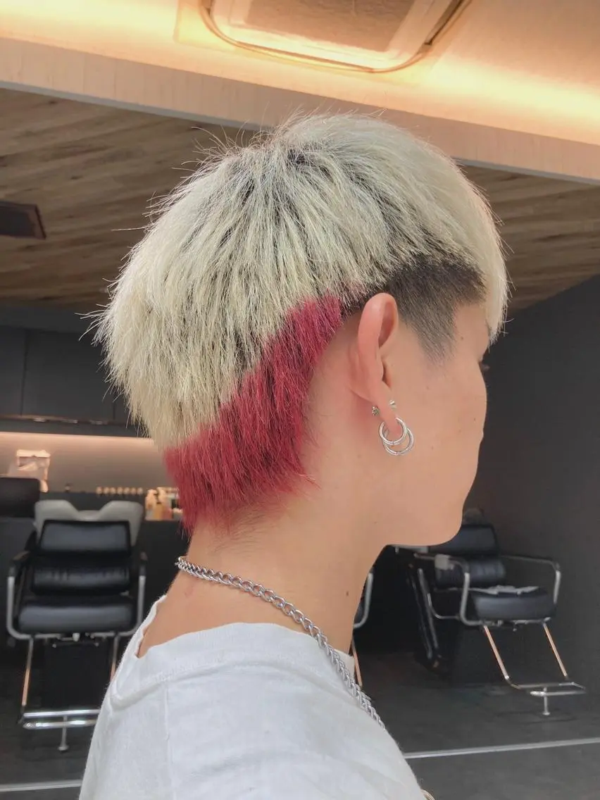 ショート カラー メンズ デザインカラー ヘアカラー 中嶋 紘夢のヘアスタイル