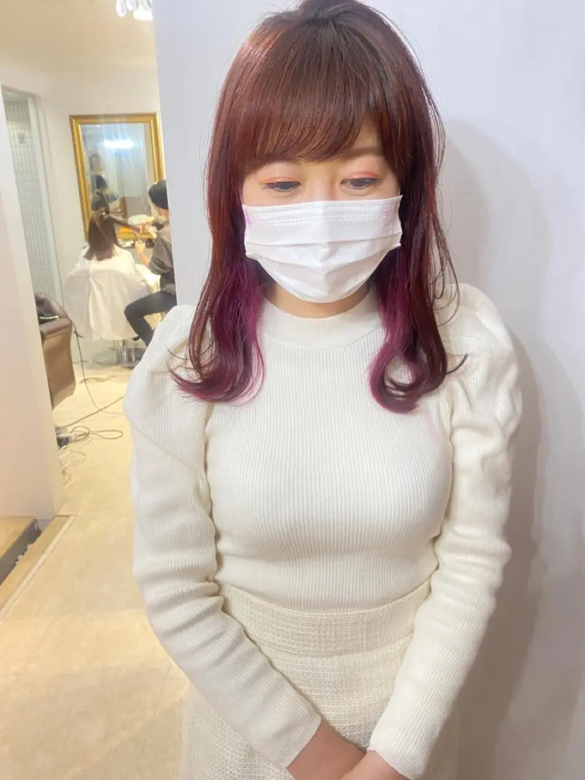 カラー インナーカラー ローズカラー 若宮 宣弘のヘアスタイル