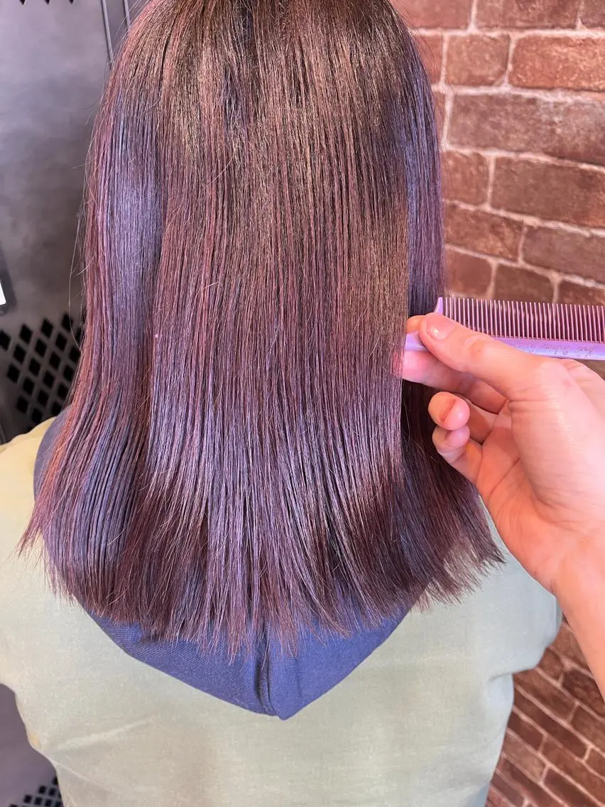 セミロング カラー パーマ ヘアアレンジ メンズ キッズ ネイル マツエク・マツパ アイブロウ メンズブリーチ メンズハイライト メンズインナーカラー メンズ韓国風 ブリーチ 久木原 ゆりのヘアスタイル