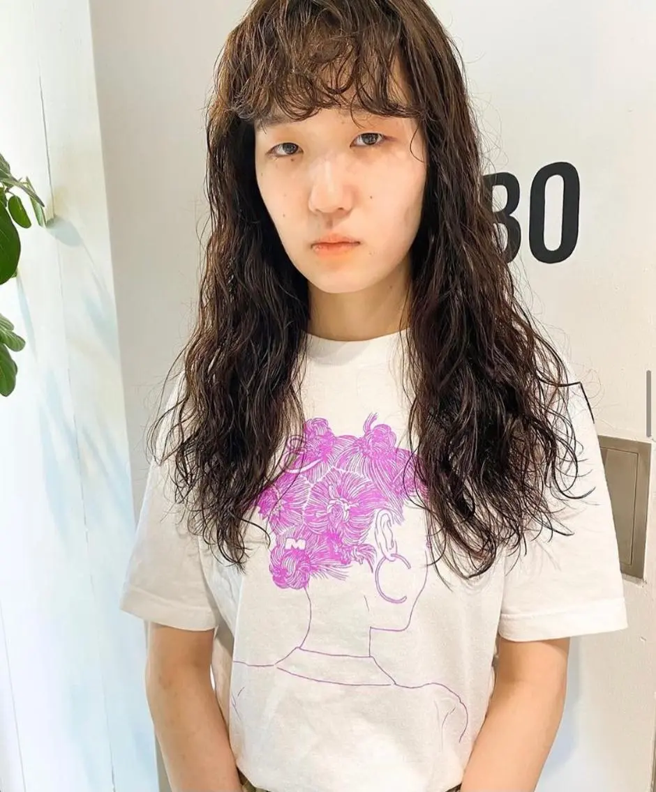 ロング カラー パーマ ヘアアレンジ メンズ キッズ ネイル マツエク・マツパ メンズパーマ ロング ロングネイル パーマスタイル🔅 sayacaのヘアスタイル
