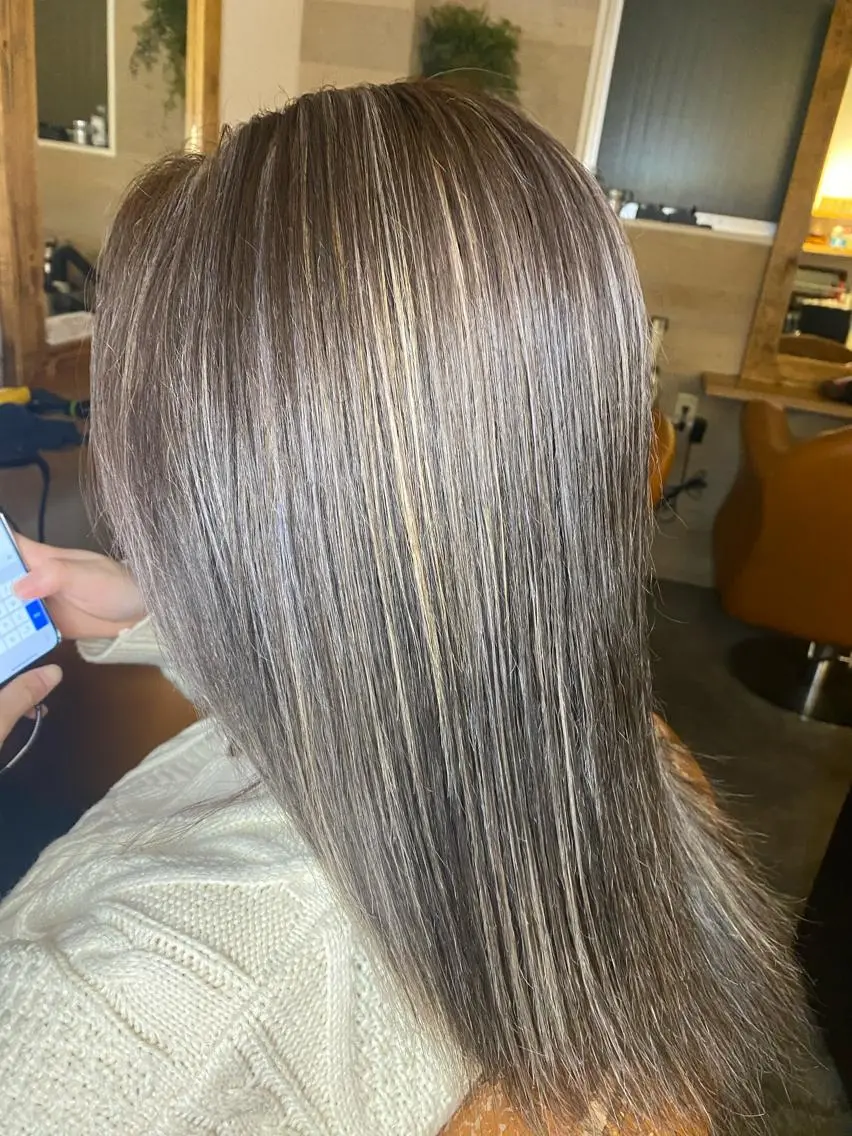 ロング カラー ハイライトカラー ハイライト 髪質改善×矯正🫧 韓国ヘアasamiのヘアスタイル