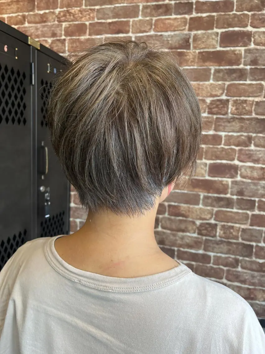 ショート カラー パーマ ヘアアレンジ メンズ キッズ ネイル マツエク・マツパ アイブロウ メンズパーマ ブラウンカラー ケアカラー 透明感カラー ピンクカラー 久木原 ゆりのヘアスタイル