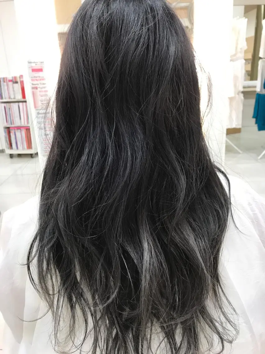 ロング カラー 黒髪 ブルーカラー ブルーブラック midori osawaのヘアスタイル