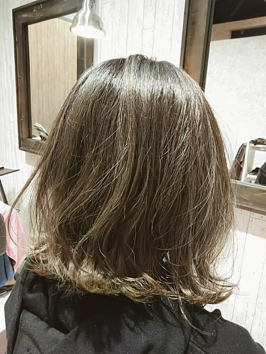 ミディアム カラー グレージュ 🫟Blanco🫟 Color&Careのヘアスタイル