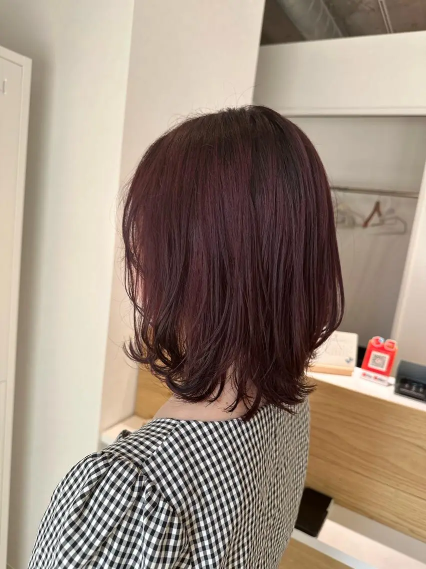 ミディアム カラー ワンレンボブ イルミナカラー ボブ レイヤーカット カット ヘアカラー Annie 吉田 裕美のヘアスタイル