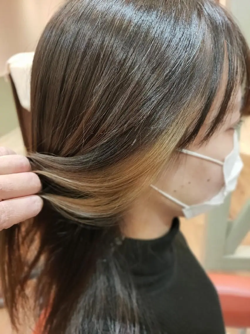 カラー イヤリングカラー R hair🧡 伊藤美和🤎のヘアスタイル