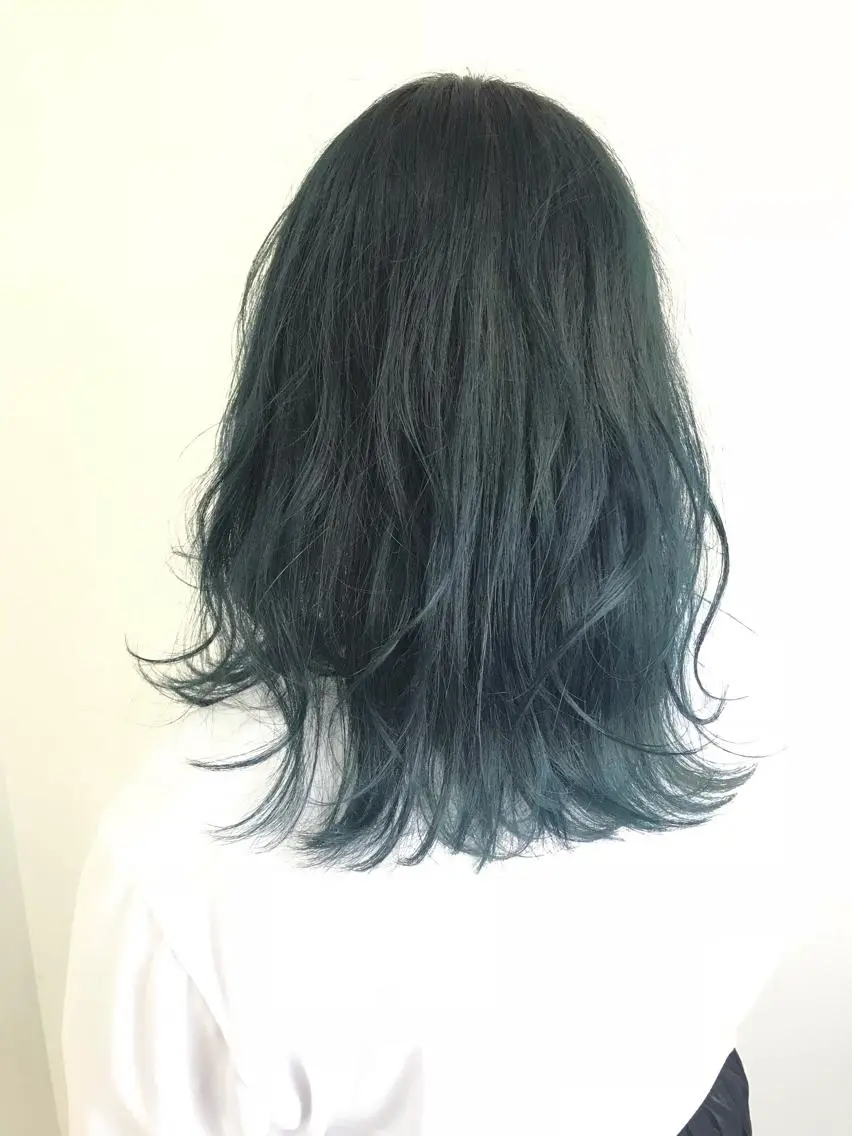セミロング カラー Rayt hair レイトヘアーのヘアスタイル