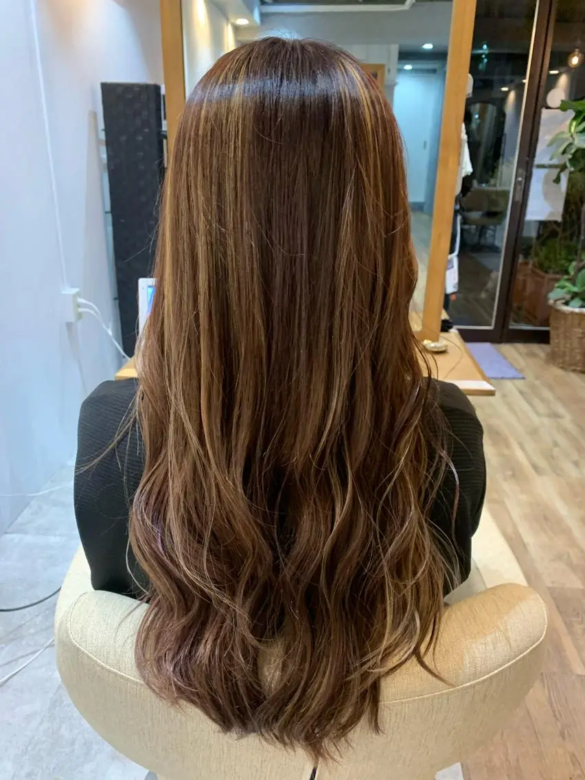 ロング カラー Maho Saitoのヘアスタイル