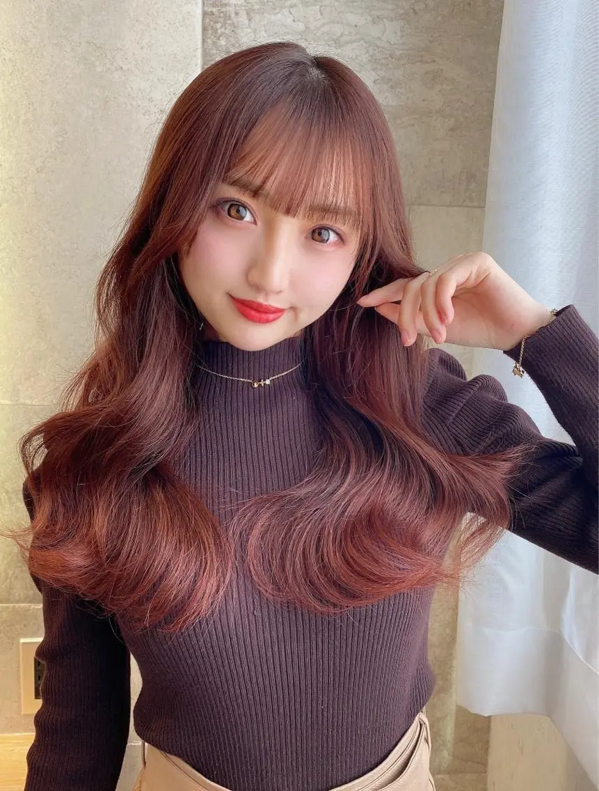ロング 渡辺 麻衣のヘアスタイル
