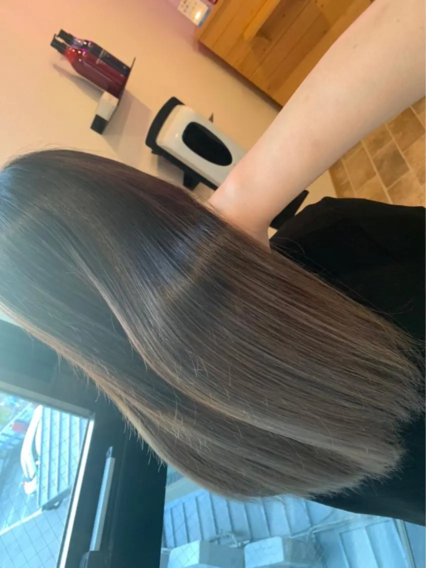 ロング カラー ヘアカラー&縮毛矯正 STAR☆RIVERのヘアスタイル