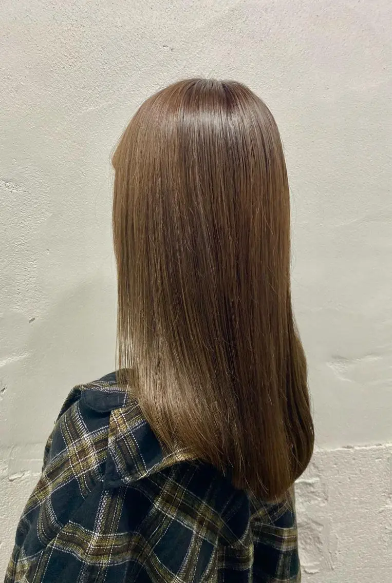 セミロング カラー 🧸艶髪ハイトーン 🍪chan🍯のヘアスタイル