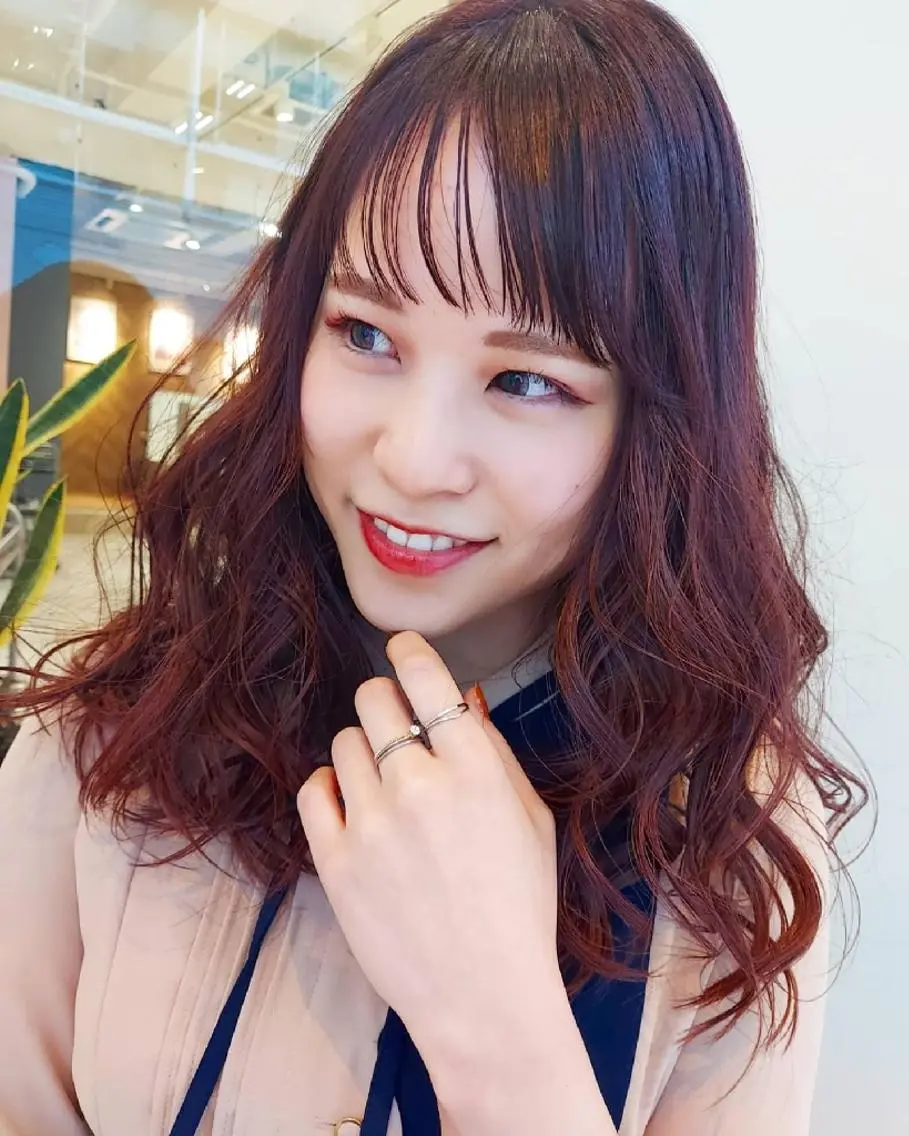セミロング カラー ブリーチ・ハイトーン 特化🎉内山のヘアスタイル
