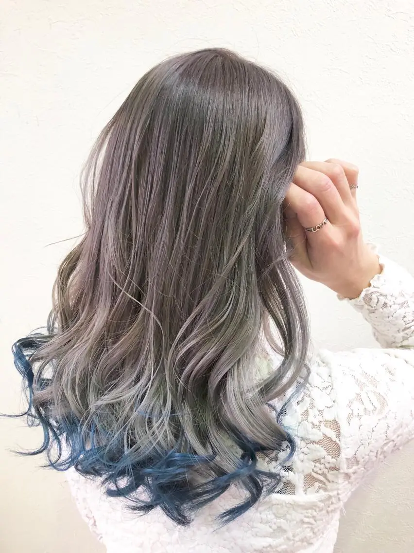 カラー 最高級エクステ /羽エクステ白石宇由のヘアスタイル