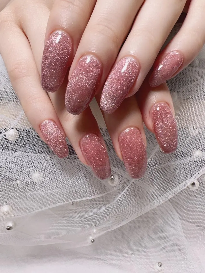 セミロング カラー ネイル ピンクカラー フラッシュネイル フラッシュマグ マグネットネイル ピンク ハンドネイル Nail NaNaのネイルデザイン