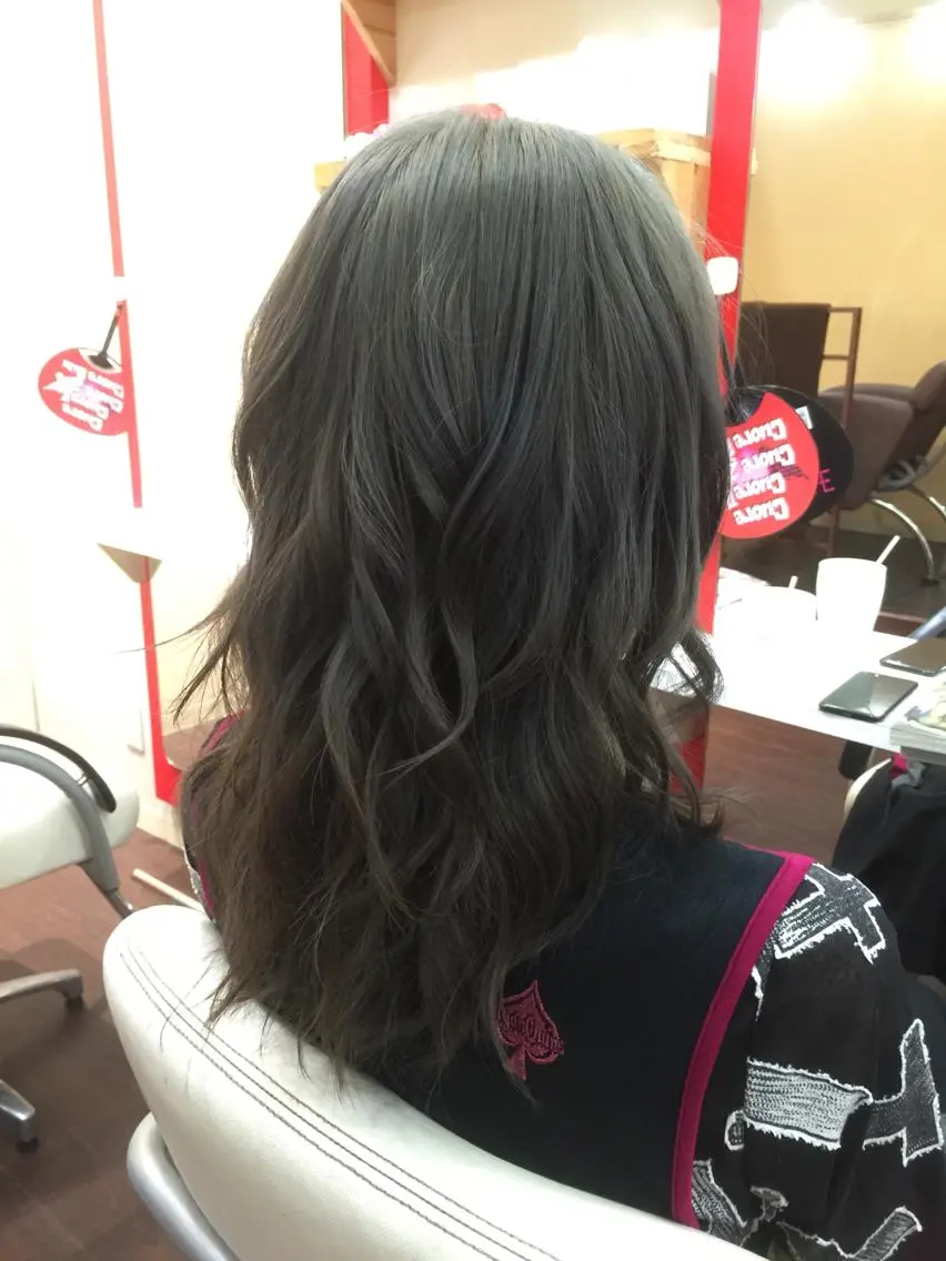 ロング カラー アッシュ アッシュグレー ヘアカラー たけい ゆうきのヘアスタイル