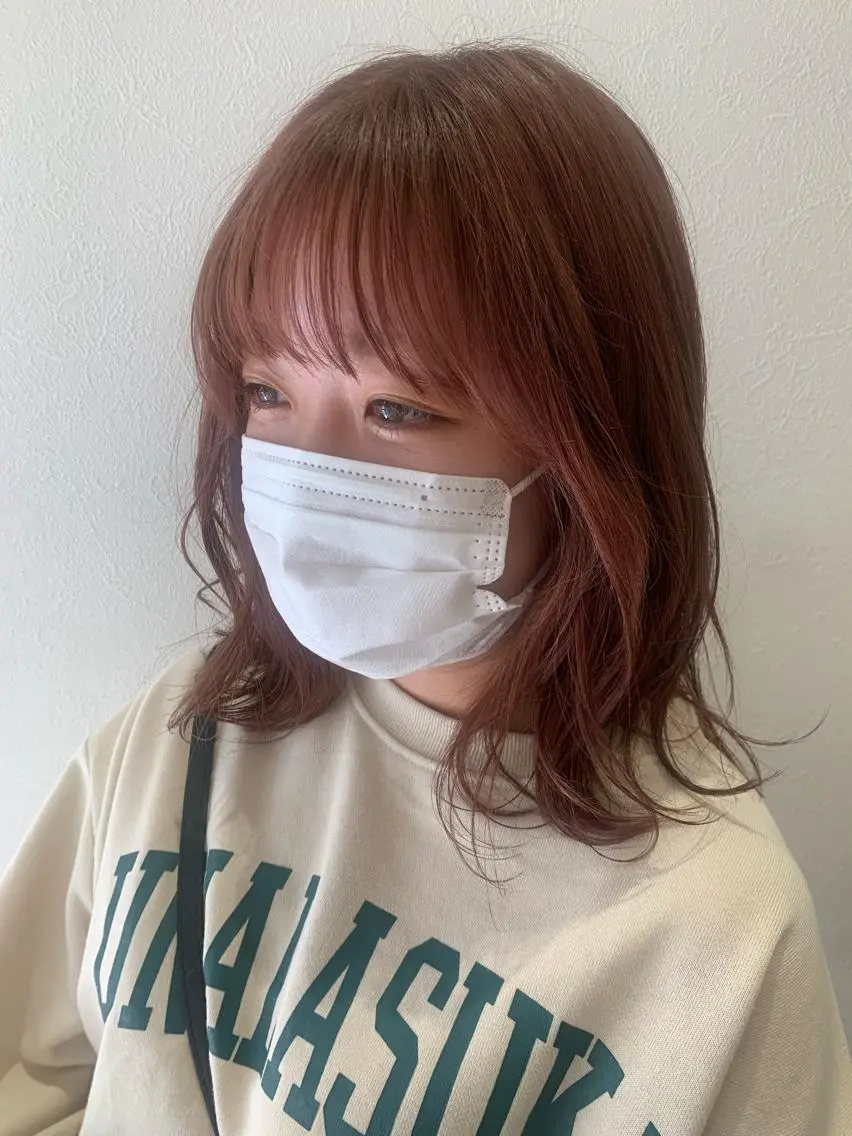 ミディアム カラー ベージュカラー ブリーチ ピンクカラー ピンクベージュ カット ヘアカラー トリートメント hubhair レイヤー/透明感のヘアスタイル
