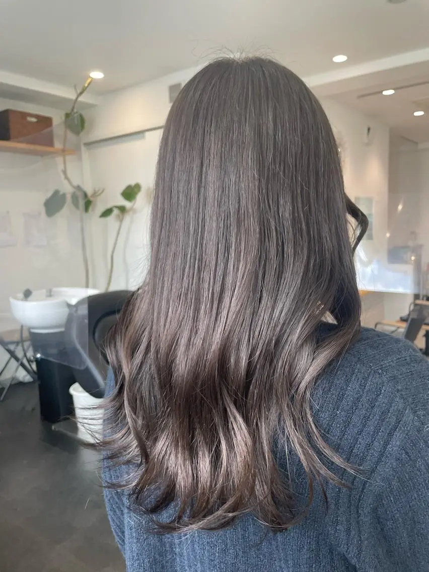 ロング カラー ブリーチ 透明感カラー グレージュ ヘアカラー トリートメント 京都美容師 塩のヘアスタイル