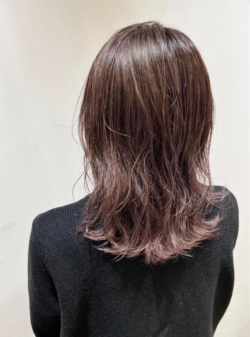 ミディアム カラー ヘアカラー 🐺ウルフ/レイヤー 似合わせ‎🤍沙羅のヘアスタイル