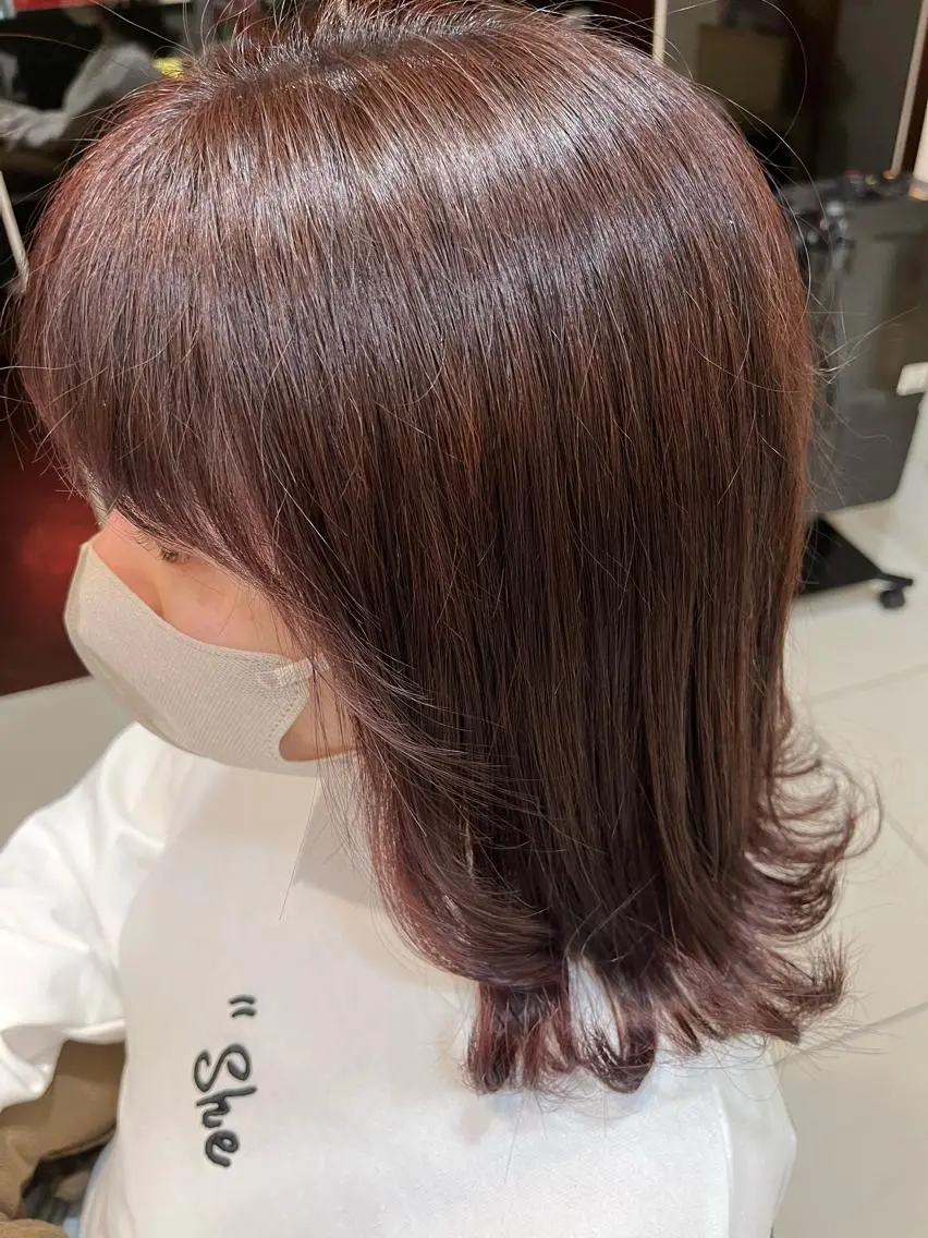 ミディアム カラー ブリーチ ブリーチなしカラー ピンクカラー なつな/ 透明感カラーのヘアスタイル