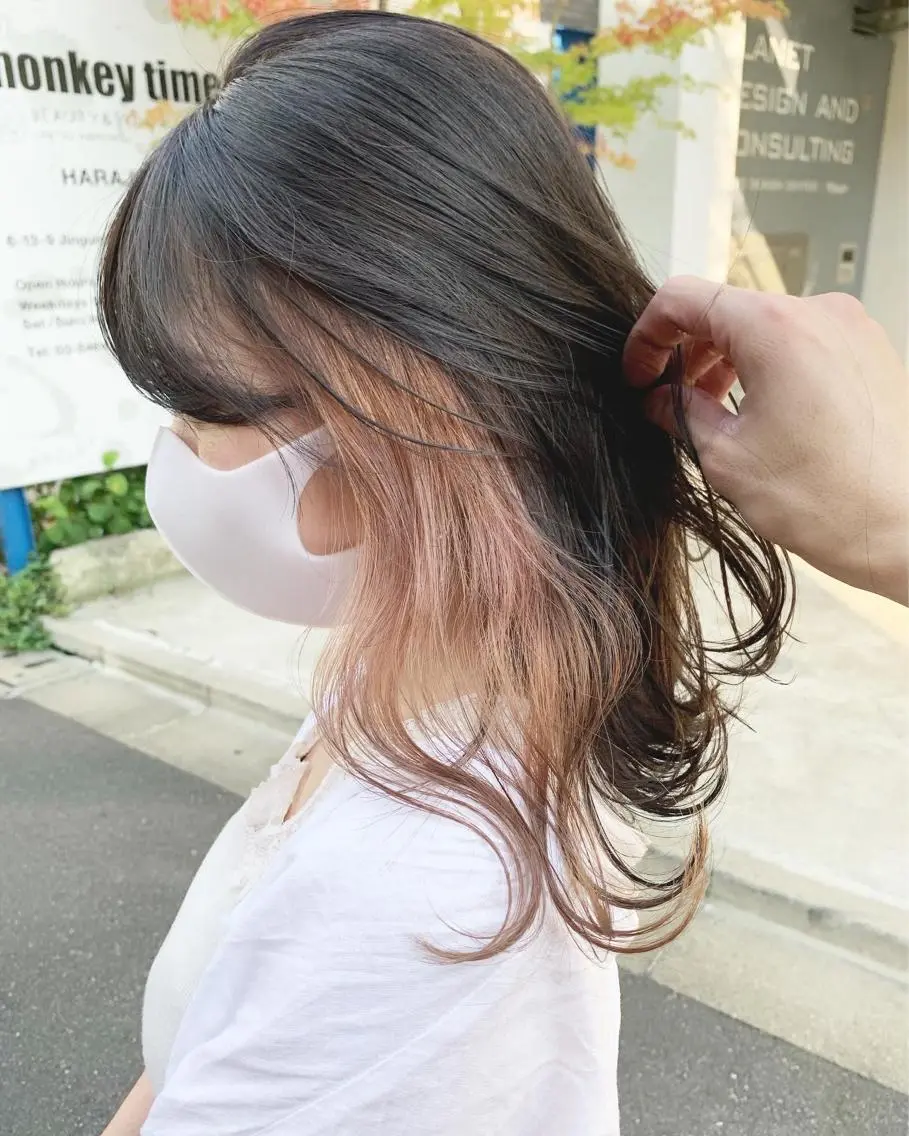 セミロング カラー マツエク・マツパ ハイトーンボブ 前田 表参道　グレージュのヘアスタイル