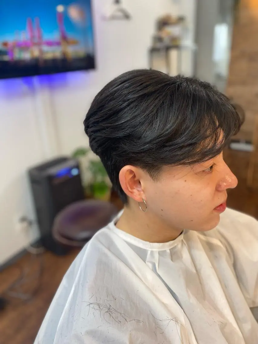 ミディアム メンズ メンズ韓国風 韓国風ヘア カット パーマ トリートメント Luzir⭐︎ GEN⭐︎のヘアスタイル