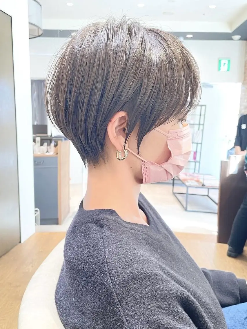 ショート カット 襟足でお悩みの方✂︎ くびれ職人ハシモトのヘアスタイル