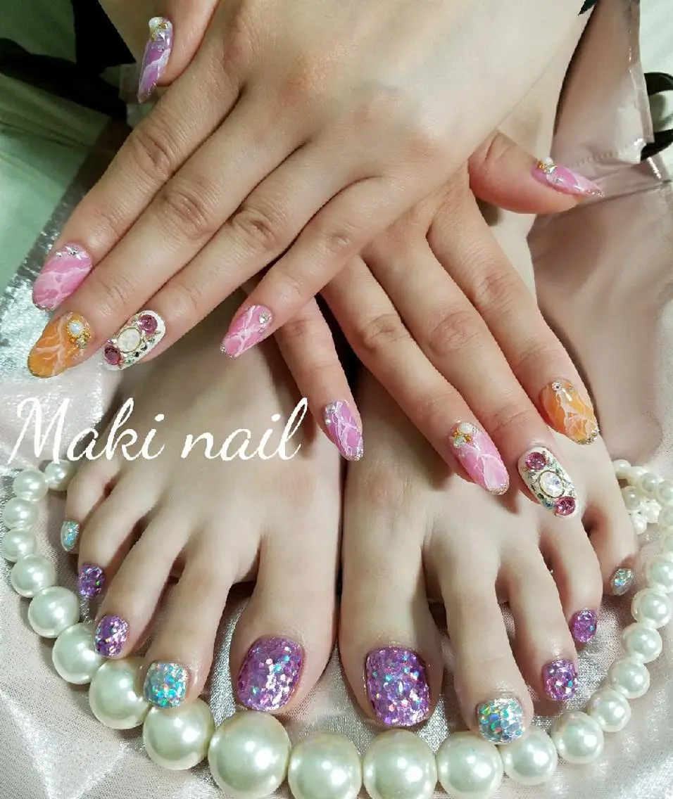 ネイル ショート フットネイル ･:*+.✳︎˚✧₊ MAKI NAILのネイルデザイン