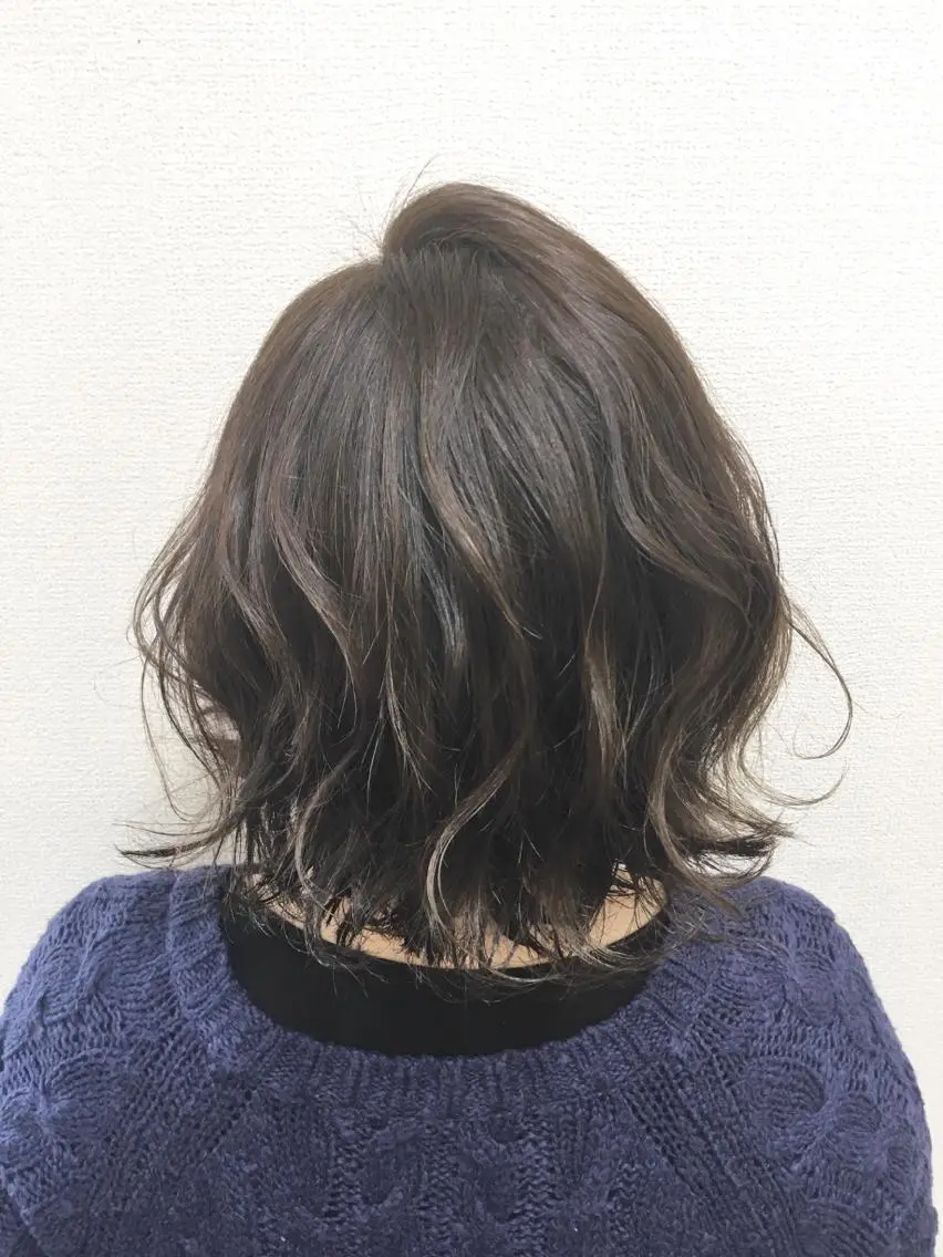 ショート カラー SHIORI💜口コ ミNo.1艶カラーのヘアスタイル