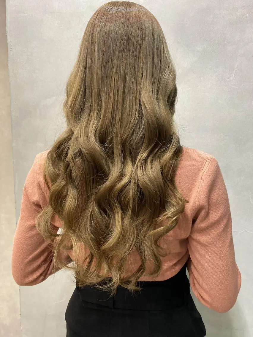 ロング カラー ヘアアレンジ ショートボブ 編み込みエクステ シールエクステ バレイヤージュ 透明感カラー FAAM Tsuneのヘアスタイル