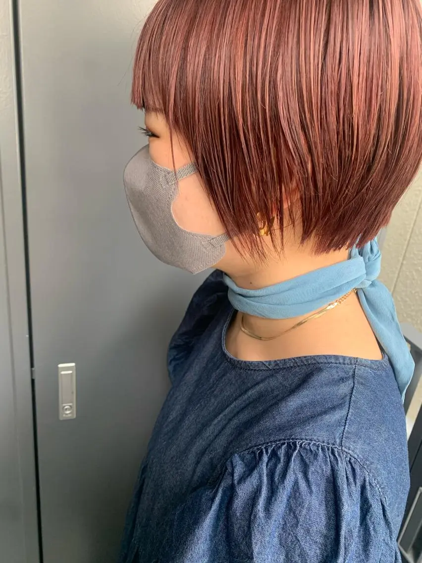 ショート カラー ヘアアレンジ ショートボブ 丸みショート ピンクカラー ボブ ショートヘア サナ🌱 切りっぱなしボブのヘアスタイル