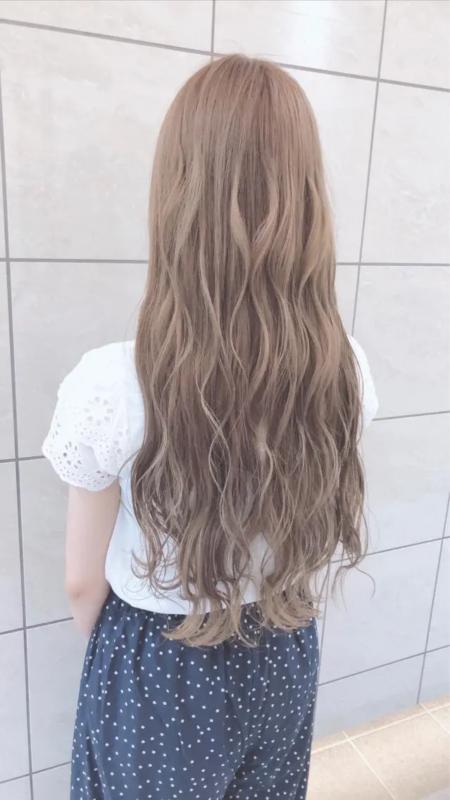 ロング 髪質改善 縮毛の達人 矢井由真のヘアスタイル