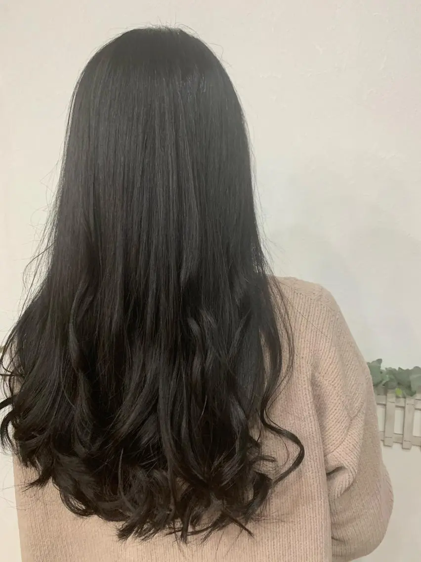 ロング 安藤 まどかのヘアスタイル