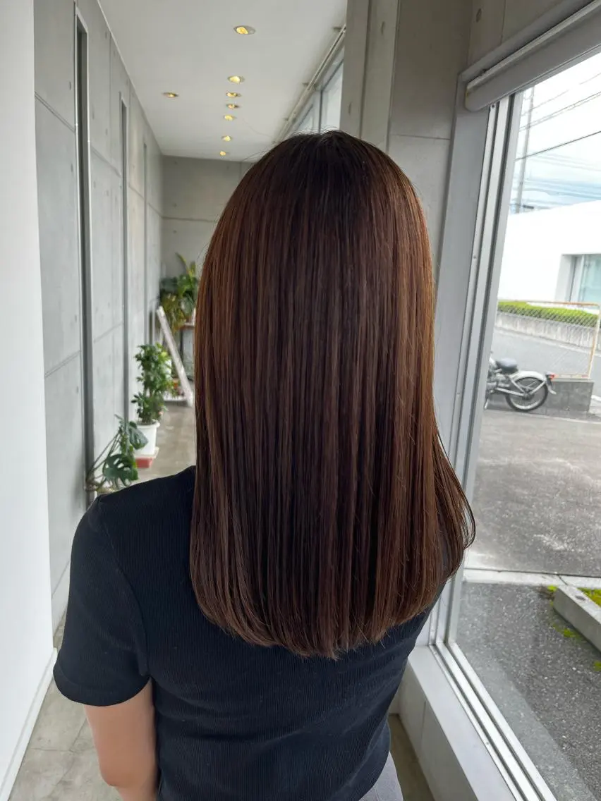 ミディアム アッシュ トリートメント おせ ちさとのヘアスタイル