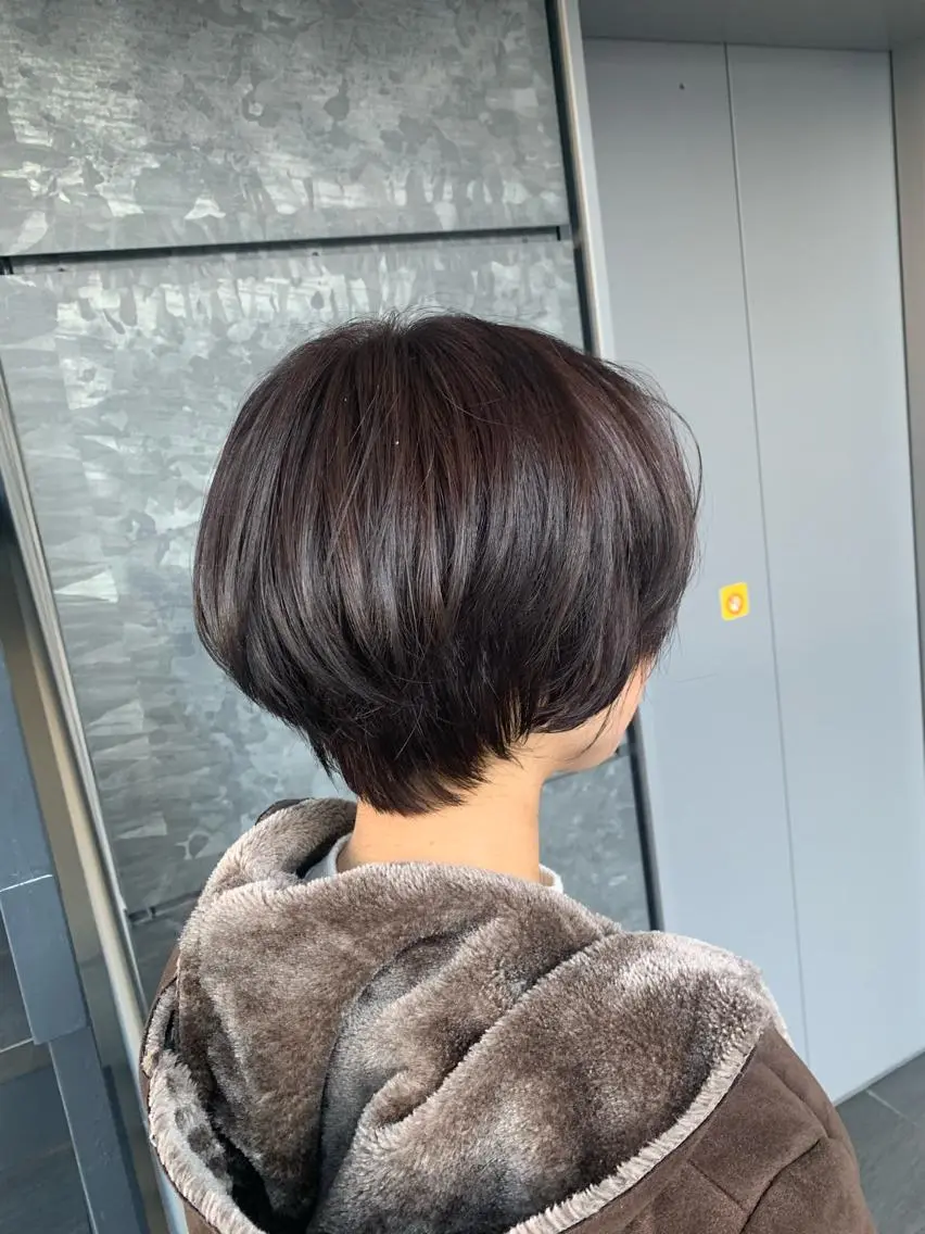 ショート アッシュ くびれヘア ショートヘア 髪質改善/白髪ぼかし KENTAのヘアスタイル