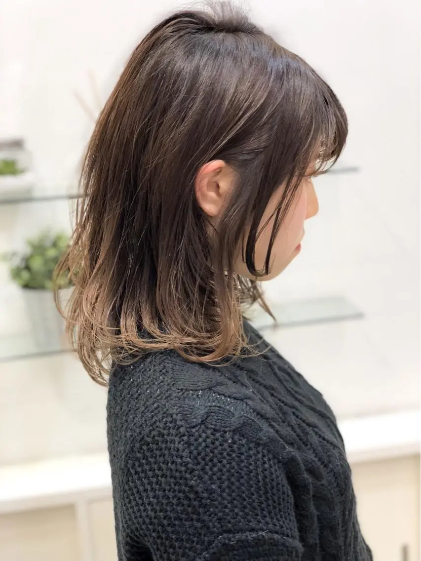 ミディアム カラー グラデーションカラー 顔周りカット レイヤーカット ディレクター ノナカのヘアスタイル