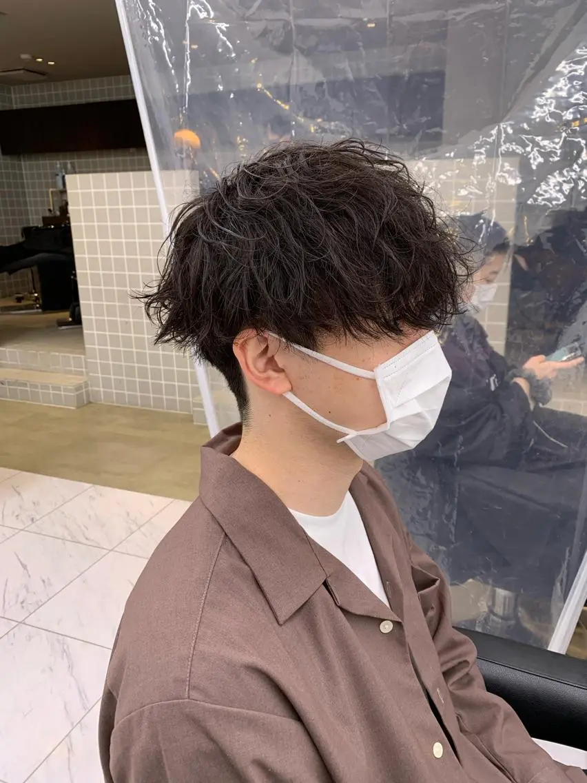 ショート カラー パーマ メンズ メンズパーマ特化 TAIGAのヘアスタイル