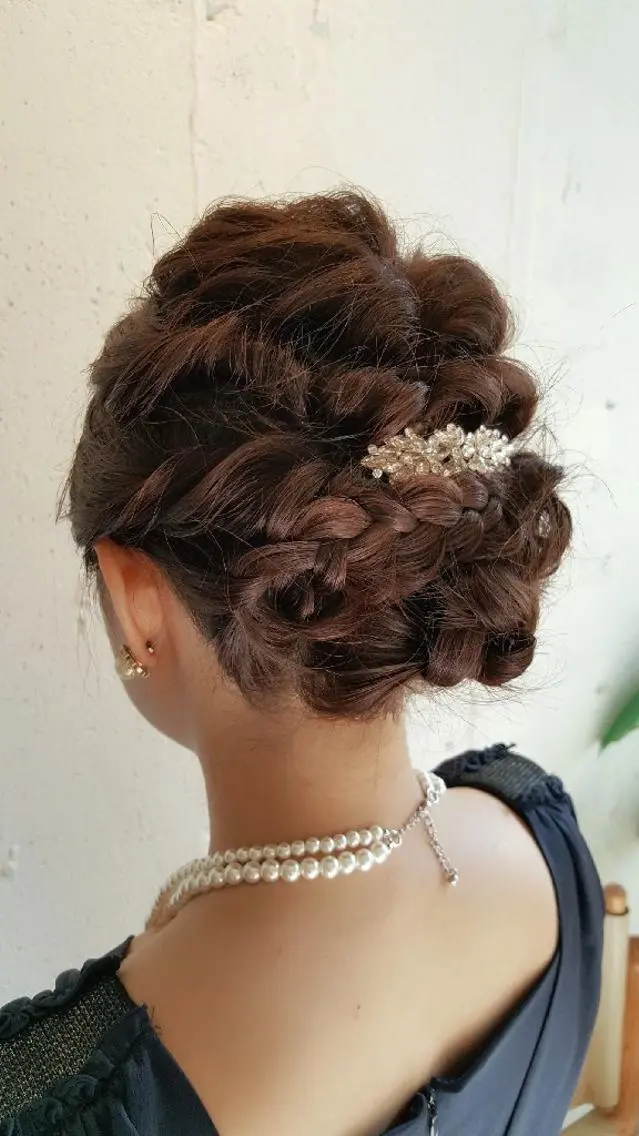 ミディアム カラー ヘアアレンジ 結婚式・ブライダル あらき ちさとのヘアスタイル