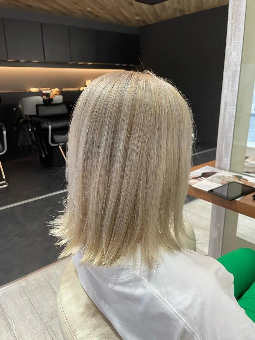 ミディアム カラー ヘアカラー 中嶋 紘夢のヘアスタイル