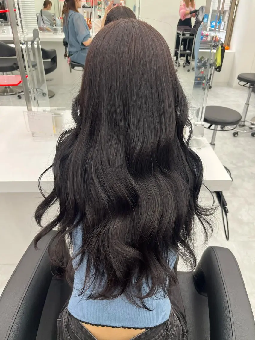 セミロング ヘアカラー トリートメント ヘッドスパ ヘアセット ❤︎ワンホンガーリー なハイトーンヘア❤︎のヘアスタイル
