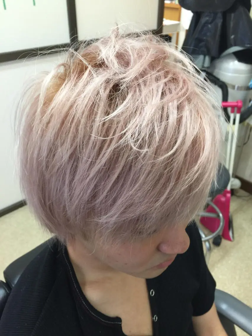 ショート 石塚 浩のヘアスタイル