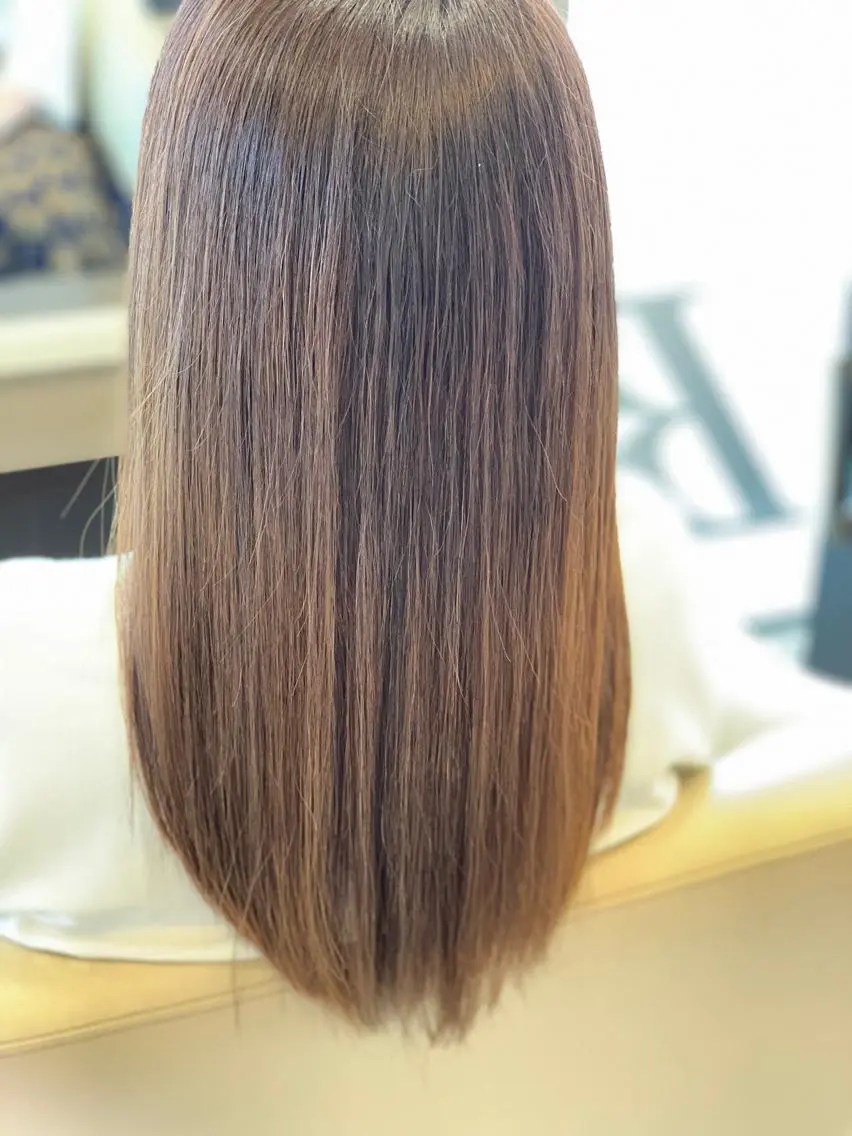 セミロング カラー 大間 礼真のヘアスタイル