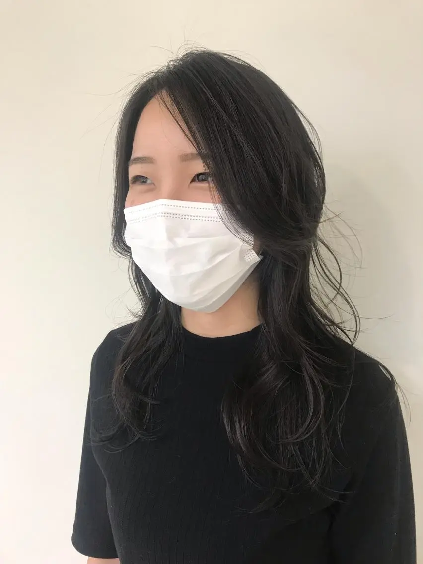 ロング 顔周りカット レイヤーカット 似合わせカット 齊藤 桃子のヘアスタイル