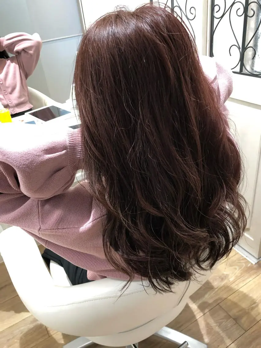 セミロング 30･40代支持率◎ 白髪ぼかし/うる艶髪のヘアスタイル