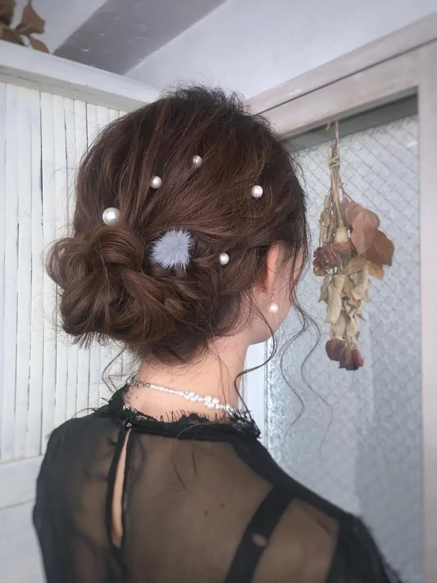 ロング カラー パーマ ヘアアレンジ 結婚式・ブライダル 推し活専用 【派手髪】飯野ゆかりのヘアスタイル