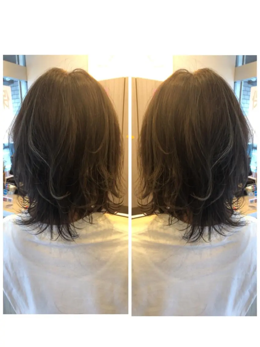 ミディアム カラー アッシュ ハイライトカラー ハイライト レイヤーカット 品田 真里のヘアスタイル