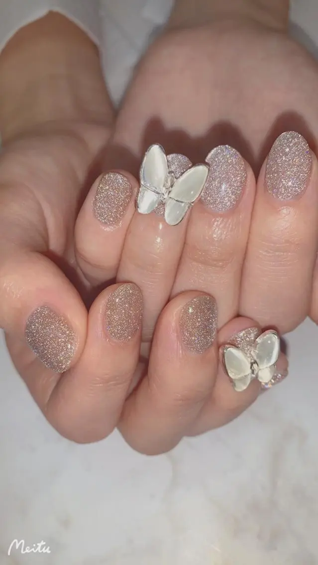 ネイル 🦋ネイルサロン ブラン🌈ゆりのネイルデザイン