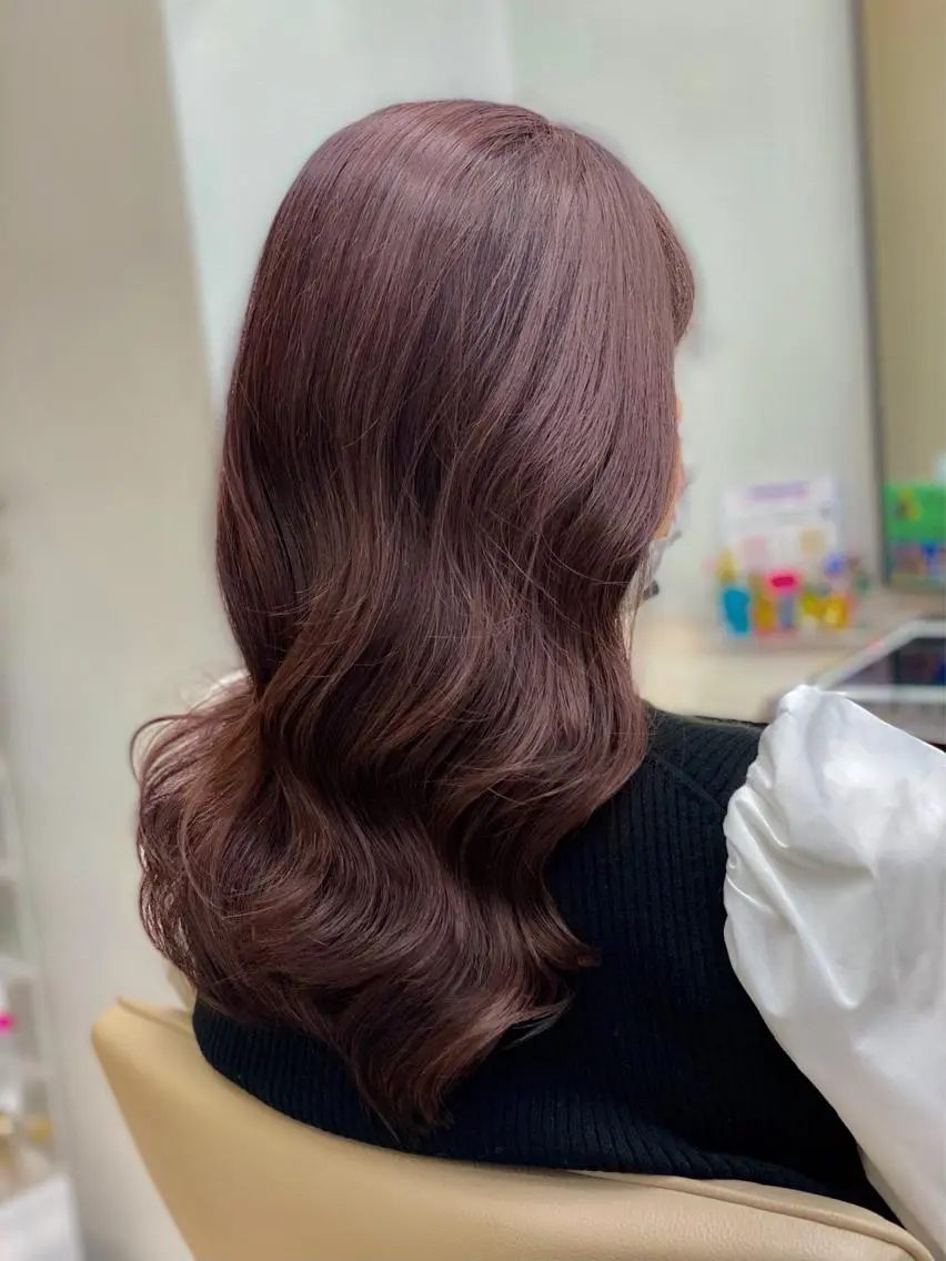 セミロング カラー バイオレットカラー louwe 武藤幸世のヘアスタイル