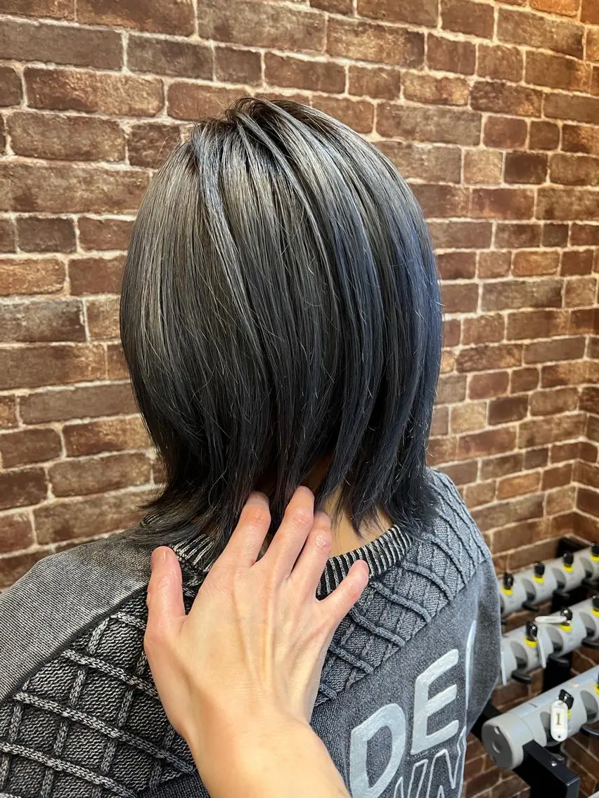 ショート カラー パーマ ヘアアレンジ メンズ キッズ ネイル マツエク・マツパ アイブロウ メンズブリーチ メンズハイライト メンズインナーカラー メンズ韓国風 ブリーチ 久木原 ゆりのヘアスタイル
