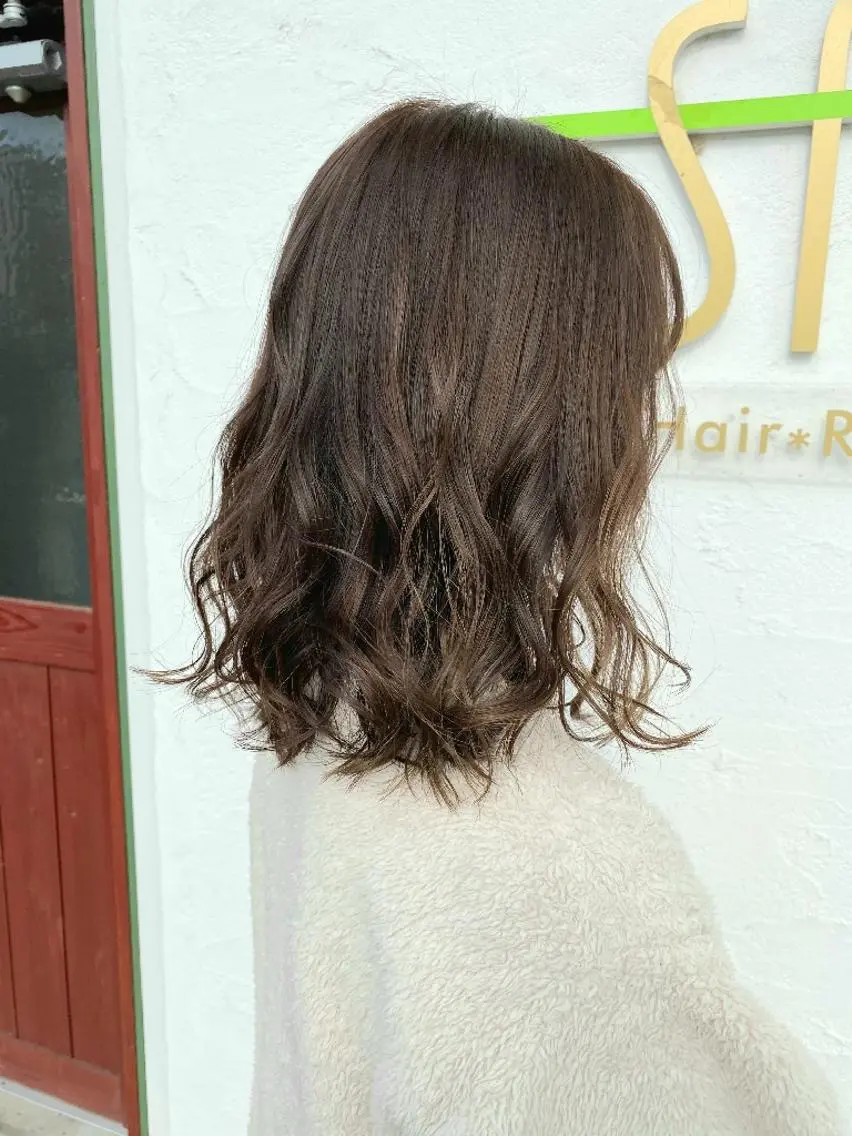 ミディアム カラー ブリーチ ブリーチなしカラー 北九州美容室 🕊️わかな✂︎のヘアスタイル